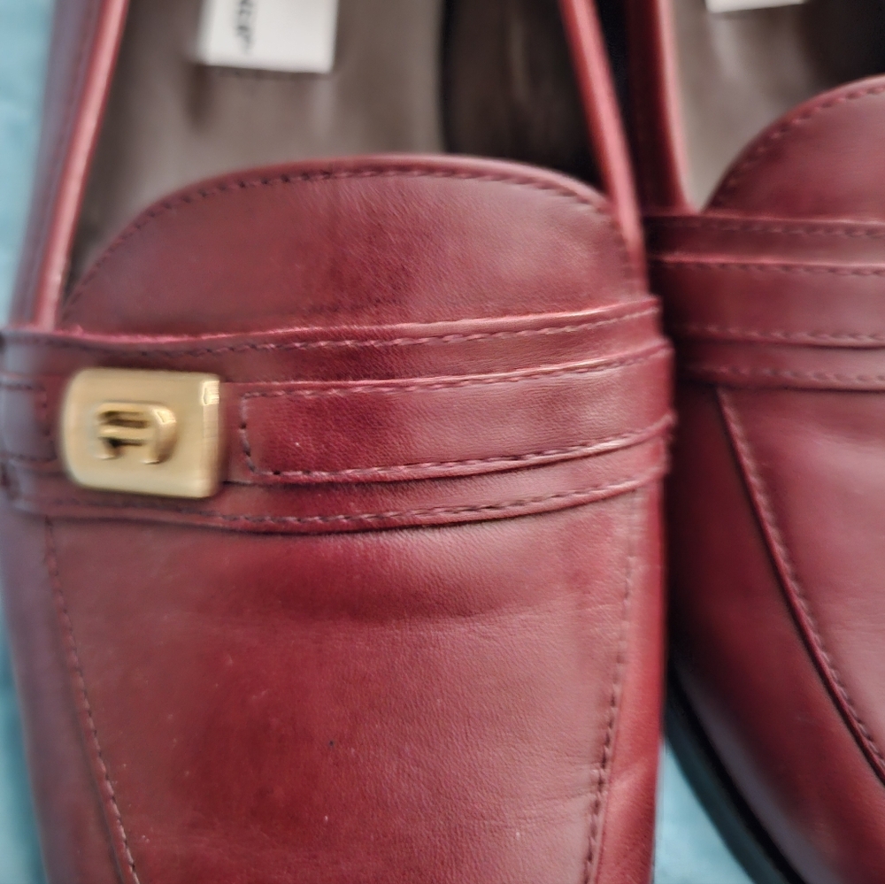 Elegant Burgundy Leather Loafers